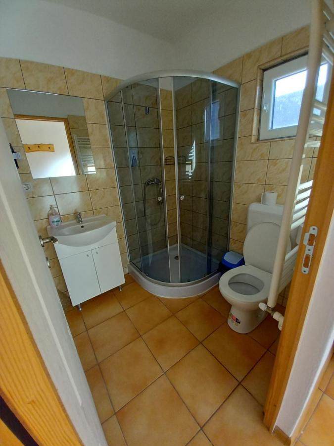 Casa Din Barcut Pensionat Eksteriør billede
